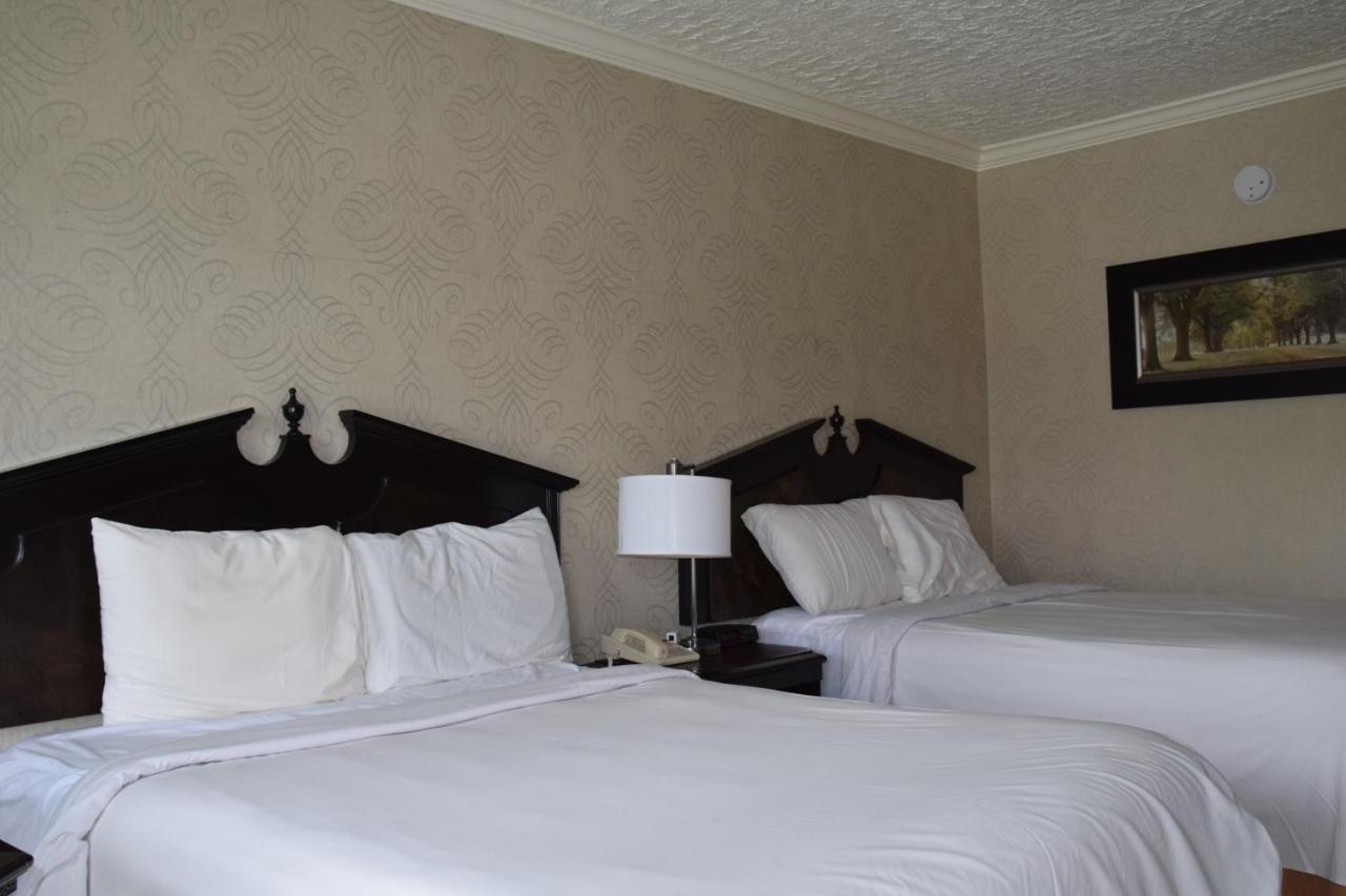 Festival Courtyard Inn Stratford Exterior foto